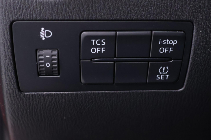 Mazda CX-3 2,0 Skyactive-G121 Revolution