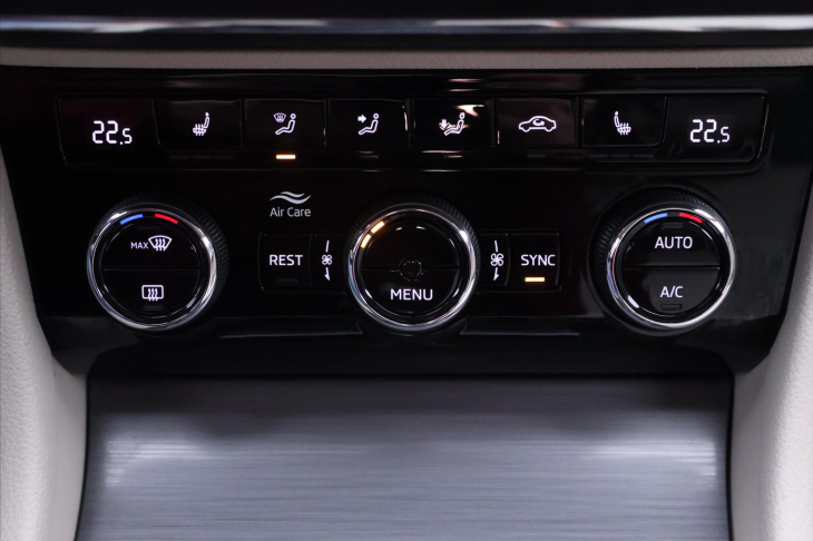 Škoda Superb 2,0 TDI 110kW Style CZ DPH 1.Maj