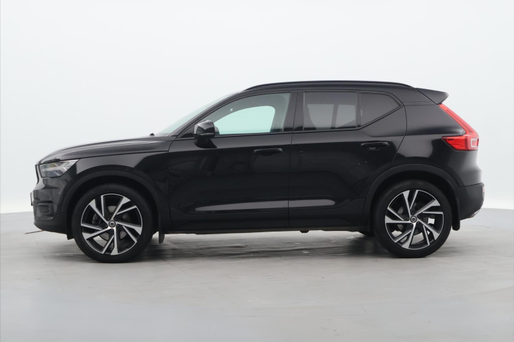 Volvo XC40 2,0 T4 Drive-E 140kW CZ R-Design