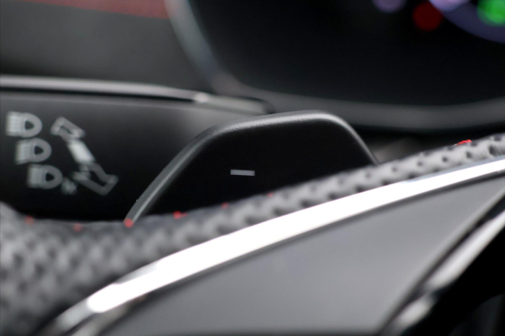 Škoda Octavia 2.0 TSI 180kW RS DSG 1.Maj LED