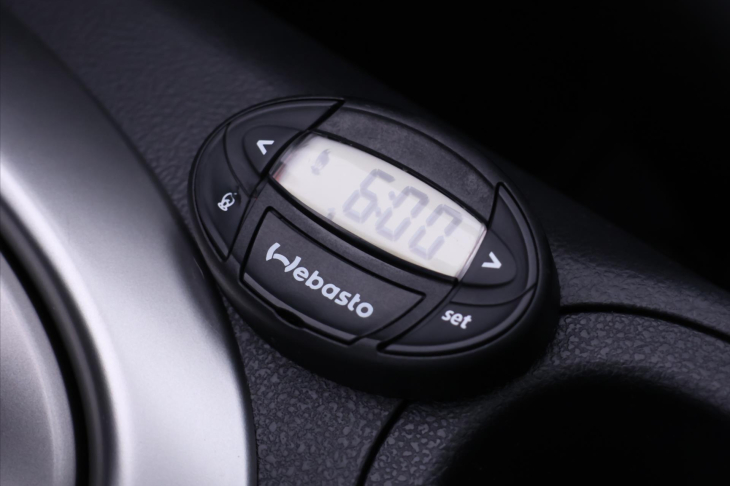 Nissan Qashqai 2,0 i 104kW Aut. Tekna Webasto