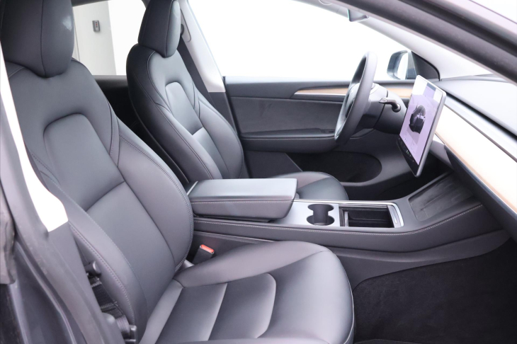 Tesla Model Y Long Range AWD 79kWh DPH