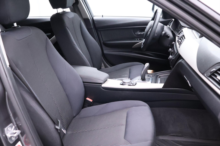 BMW Řada 3 2,0 320 135kW xDrive Automat