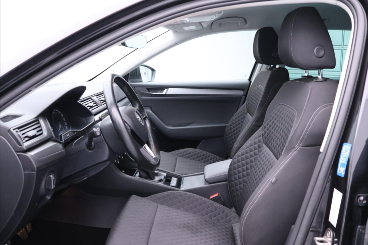 Škoda Superb 2,0 TDI 110kW Style Combi DPH