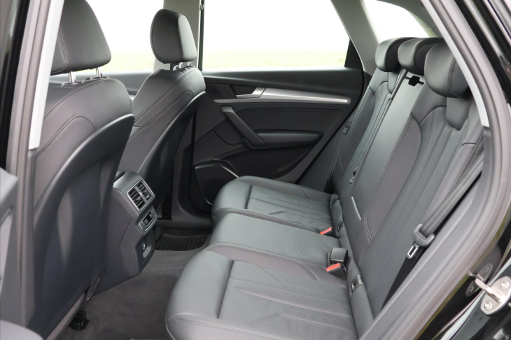 Audi Q5 2,0 TFSI Quattro S-tronic CZ