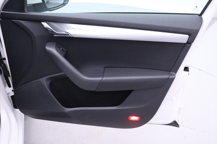 Škoda Octavia 1,6 TDI 77kW Kůže Elegance+