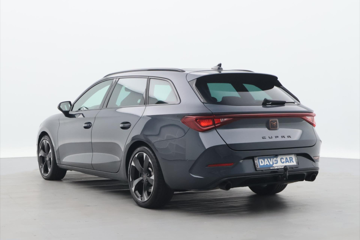 Cupra Leon 2.0 TSI 180kW ST DSG LED ACC