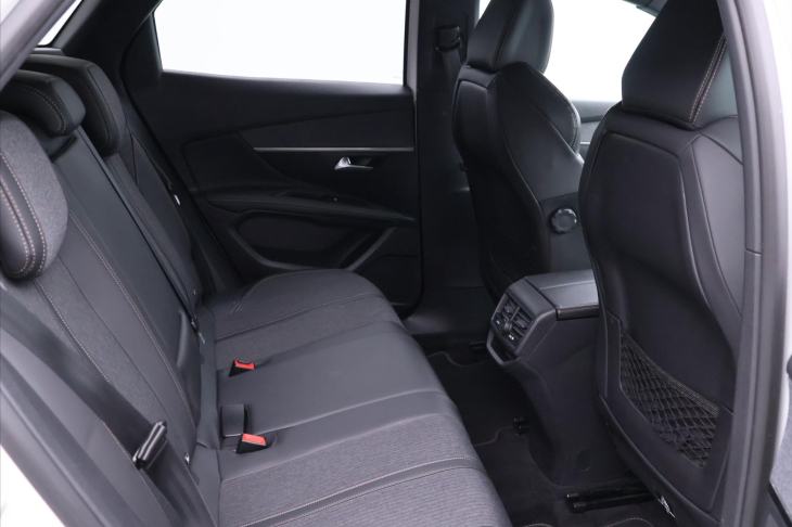 Peugeot 3008 2,0 BlueHDI GT-Line 110kW CZ