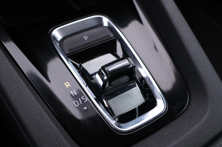 Škoda Octavia 2,0 TDI 110kW DSG Ambition CZ DPH