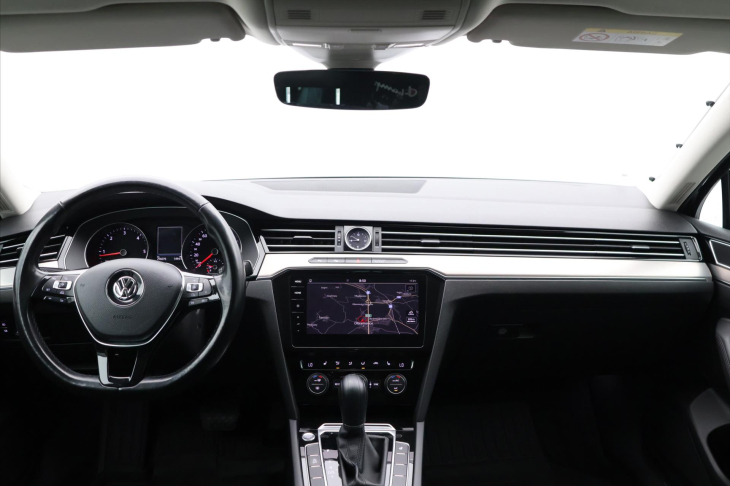 Volkswagen Passat Variant 2,0 TDI 110kW DSG Highline LED
