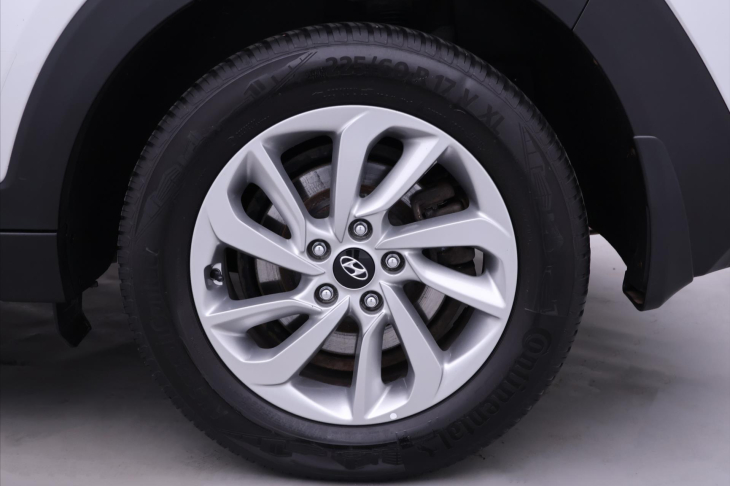 Hyundai Tucson 2,0 CRDI 100kW Aut. 4WD Style