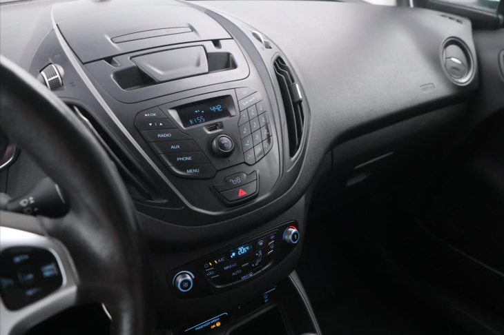Ford Tourneo 1,5 TDCi 71kW Titanium CZ