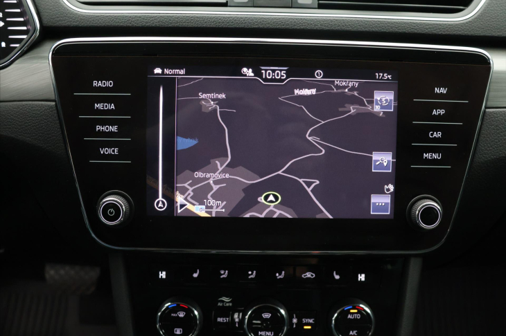 Škoda Superb 2,0 110kW Style LED DSG CZ