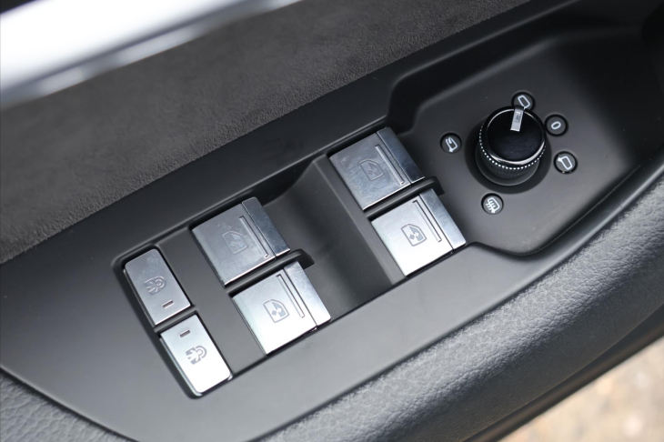 Audi A7 3,0 50TDI S-line Noční vidění