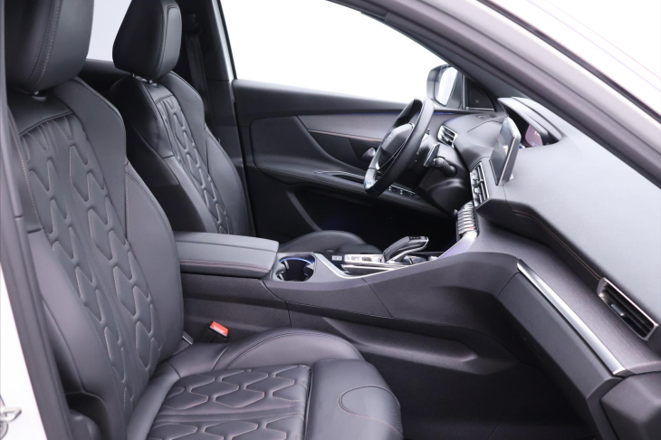 Peugeot 3008 2,0 HDI 130 kW CZ Kůže GT
