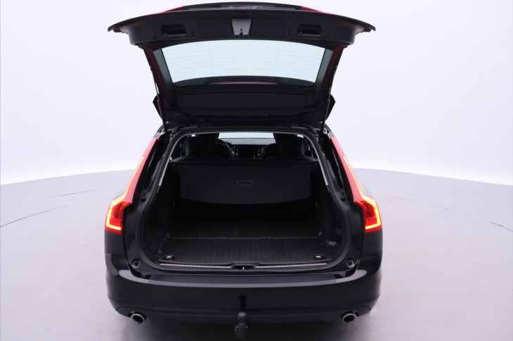 Volvo V90 2,0 D4 140kW Aut. AWD Momentum