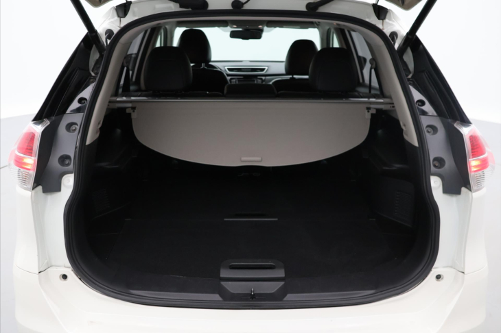 Nissan X-Trail 1,6 dCi 130k 4WD Kůže Panorama