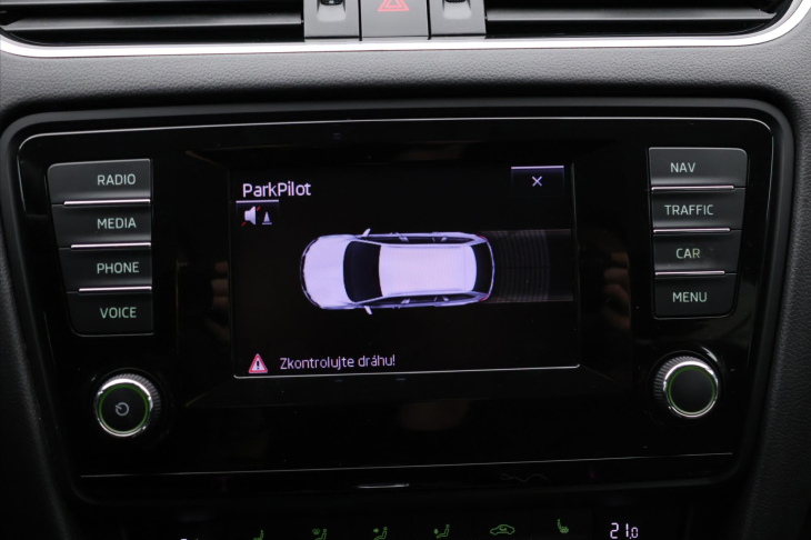 Škoda Octavia 1,8 TSI 132kW DSG Elegance CZ