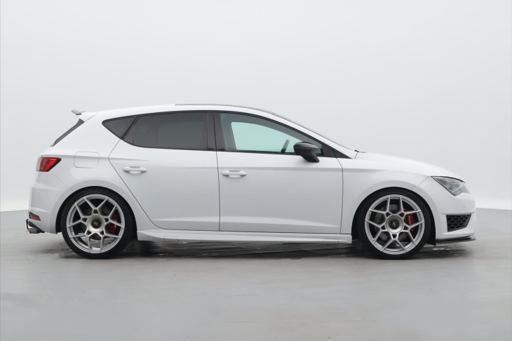 Seat Leon 2.0 TSI 206kW Aut.klima CZ Cupra