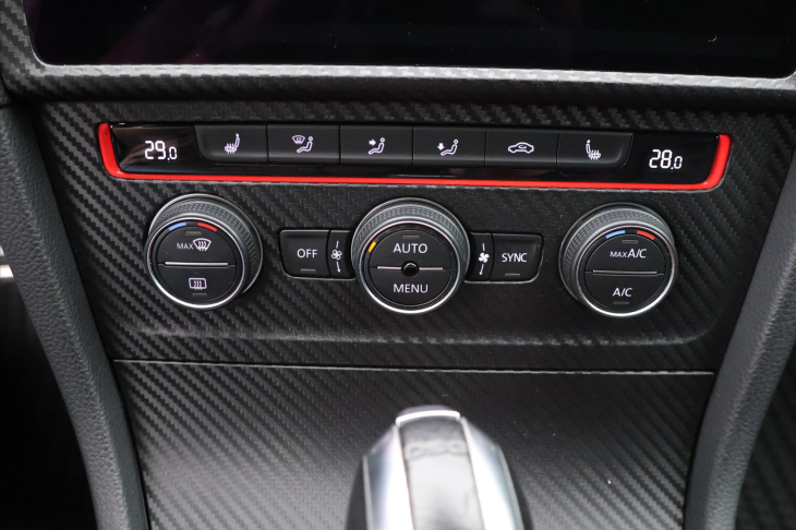 Volkswagen Golf 2,0 TSI GTI 180kW Performance