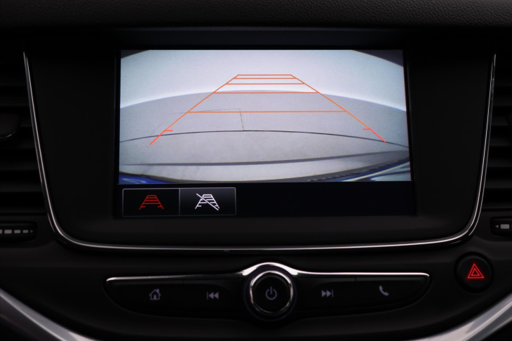 Opel Astra 1,4 T 110kW Aut. Innovation CZ