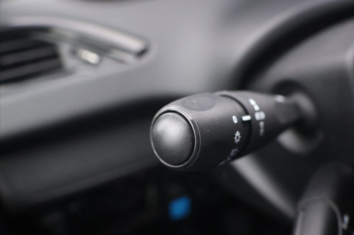 Peugeot 208 1,2 PureTech Klima CZ 1.Maj.