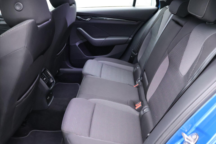 Škoda Octavia 1,0 TSI Ambition Virtual DPH