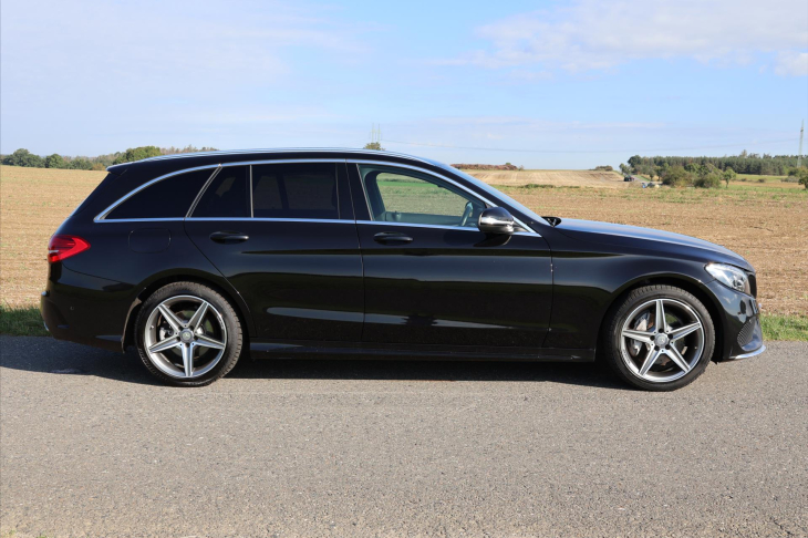 Mercedes-Benz Třídy C 2,0 200 T AMG LED Navi Kůže