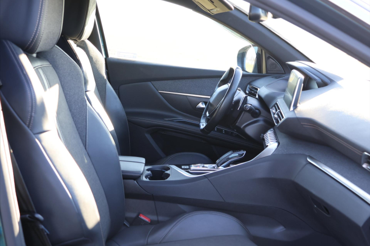 Peugeot 5008 1,6 i 133 kW GT-Line CZ 7-Míst