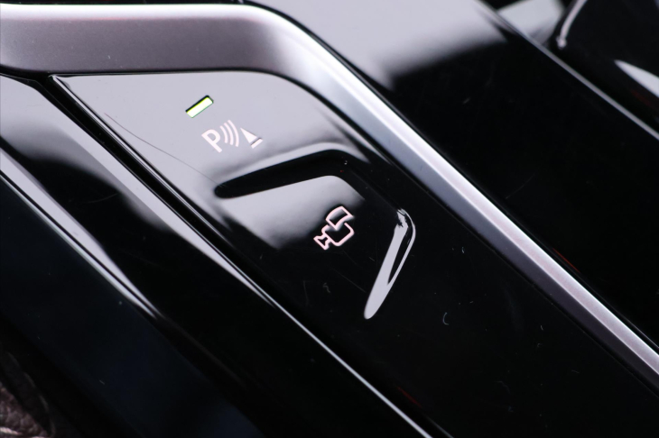 BMW Řada 5 3,0 540d 250kW xDrive Laser DPH