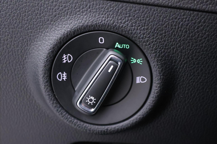 Škoda Superb 2,0 TDI 110kW Style DSG DPH CZ