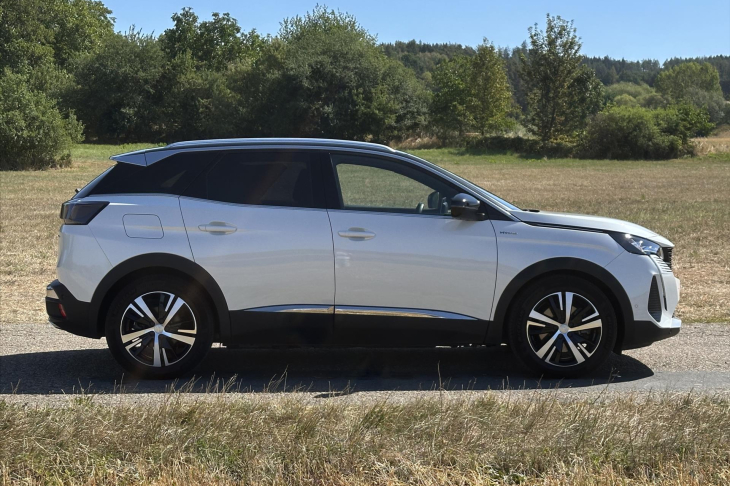 Peugeot 3008 1,6 PureTech 133kW Automat GT