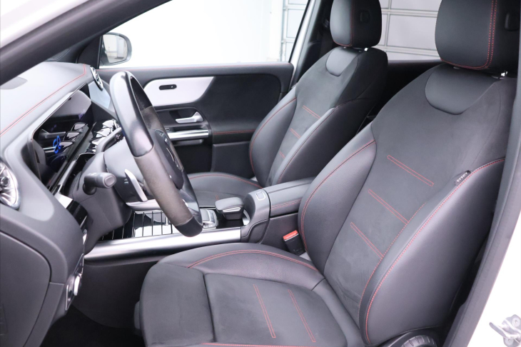 Mercedes-Benz EQA 250 150kW AMG Kamera Navi