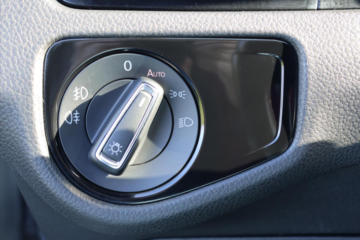 Volkswagen Golf 2,0 GTI 180kW DSG Performance