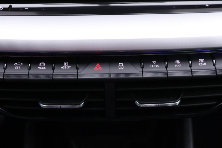 Škoda Octavia 1.0 TSI Business 1.Maj DPH