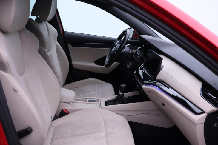 Škoda Octavia 1,5 TSI 110kW Style+matrix DPH