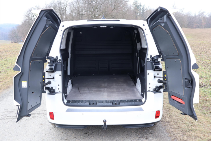 Volkswagen ID.Buzz Cargo 150kW CZ DPH Matrix