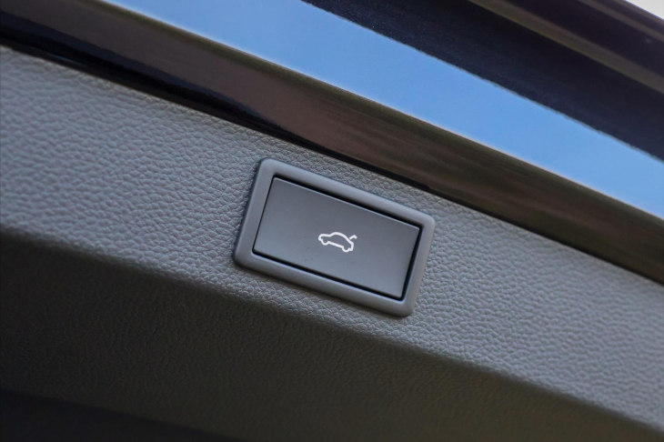 Škoda Karoq 2,0 TDI 4x4 DSG Sportline DPH