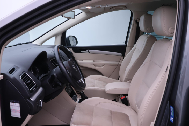 Volkswagen Sharan 2,0 TDI 100kW Highline Navi