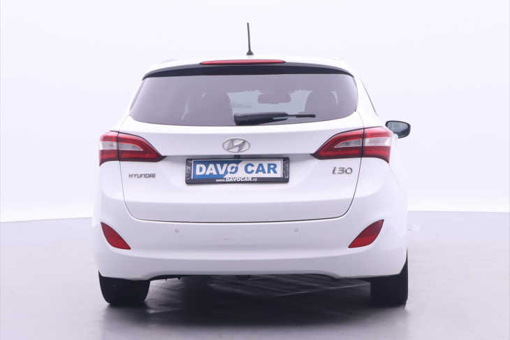 Hyundai i30 1,6 GDi 99kW Aut. CZ Weekend