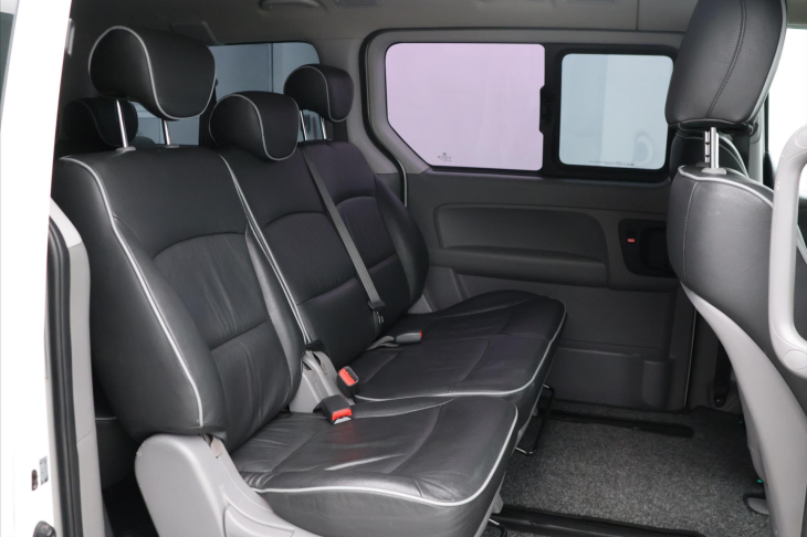 Hyundai H 1 2,5 CRDi 125kW Automat Tour Starex