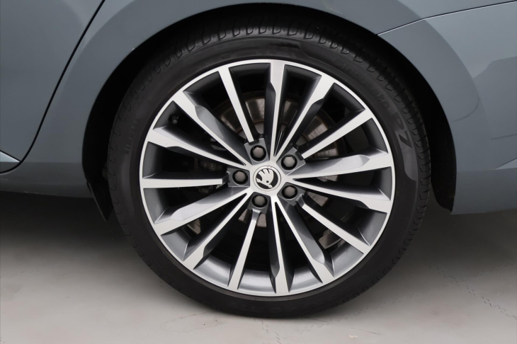 Škoda Superb 2,0 TDI 140kW DSG 4x4 CZ L&K
