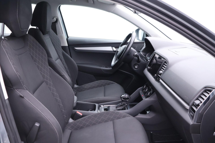 Škoda Karoq 1,5 TSI 110kW DSG CZ Navi LED