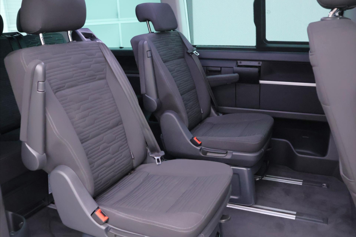 Volkswagen Multivan 2,0 TDI 110kW DSG EDITION DPH