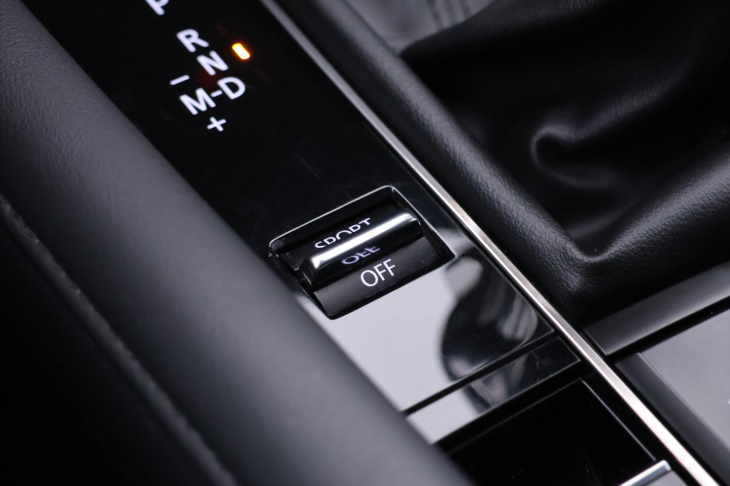 Mazda 3 2,0 e-Skyactiv Aut CZ 1.Maj DPH