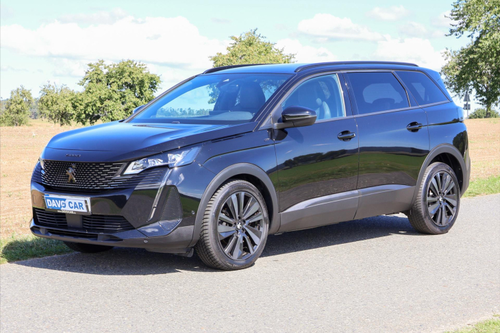 Peugeot 5008 1,5 HDI GT-line DPH 7-Míst