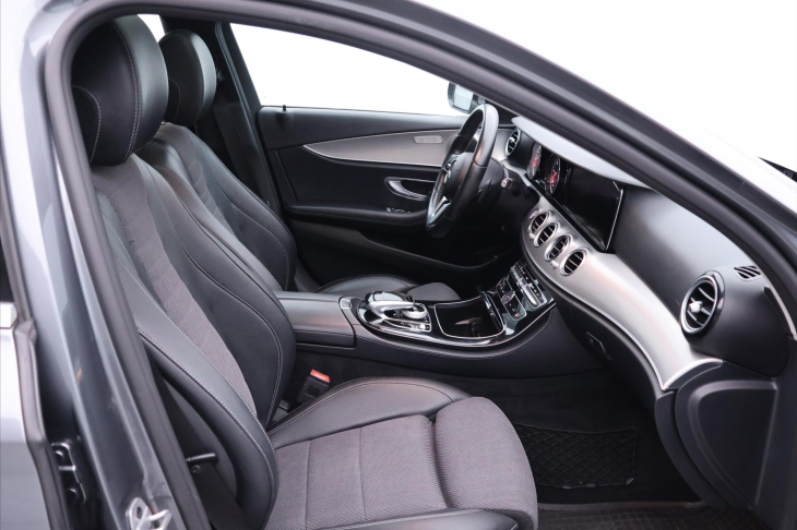 Mercedes-Benz Třídy E 2,9 400d 250KW 4Matic FULL LED