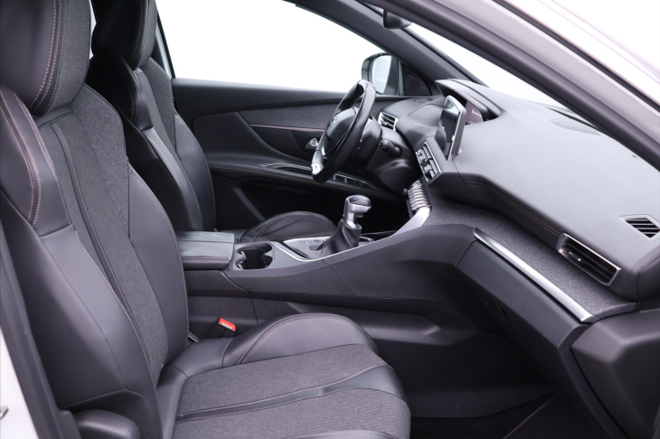 Peugeot 3008 2,0 BlueHDI GT-Line 110kW CZ