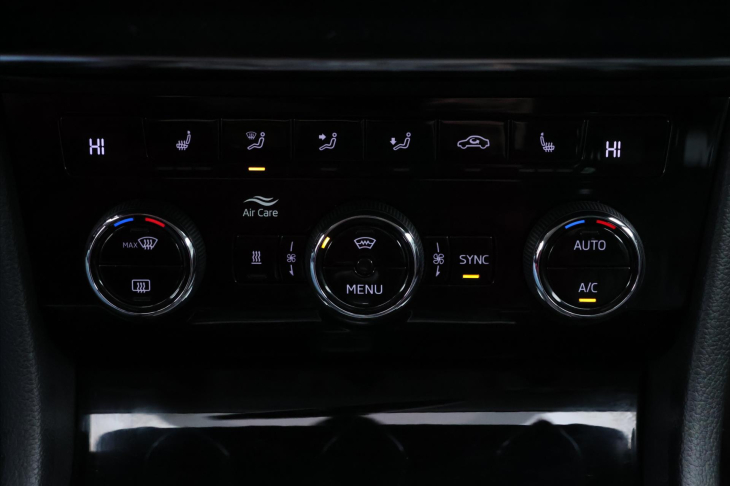 Škoda Superb 2,0 TDI 140kW CZ Style Plus