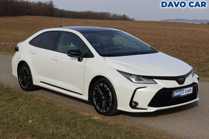 Toyota Corolla 1,8 Hybrid e-CVT 1.Maj DPH GR